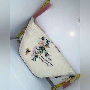 Roll’eat Cream Floral Bee Food picnic Storage bag Victor Hugo Citation
